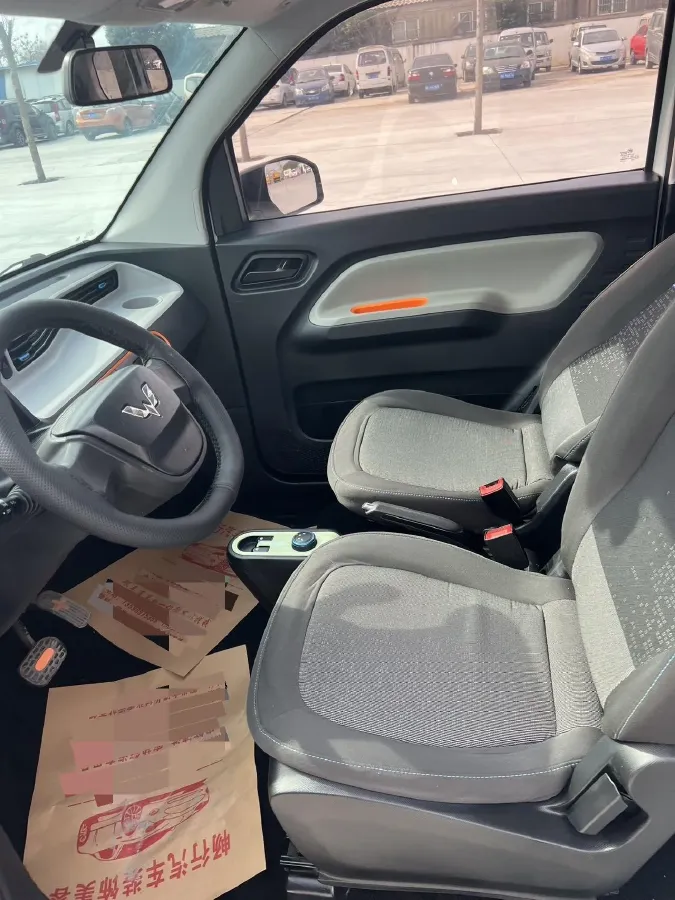 2020 WuLing HongGuang MINI EV BEV 9.3KWH,autocango,china used car exporter,china ev exporter,chinese used car exporter,chinese used ev exporter