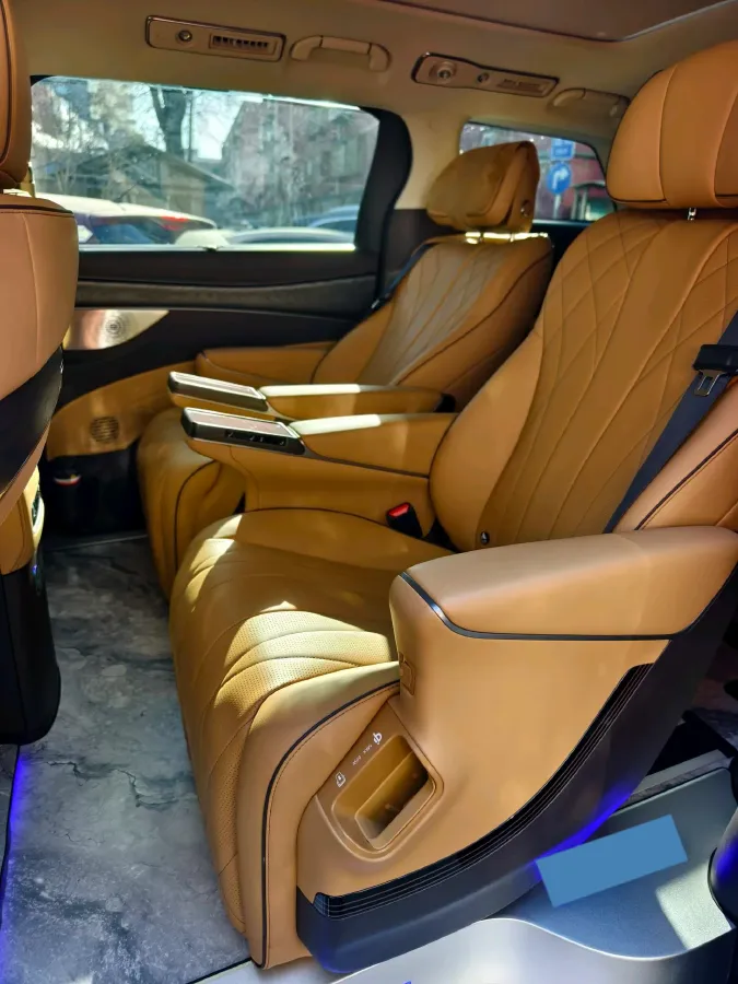 2024 Denza D9 1.5T 139HP L4 E-CVT PHEV 40KWH,autocango,china used car exporter,china ev exporter,chinese used car exporter,chinese used ev exporter