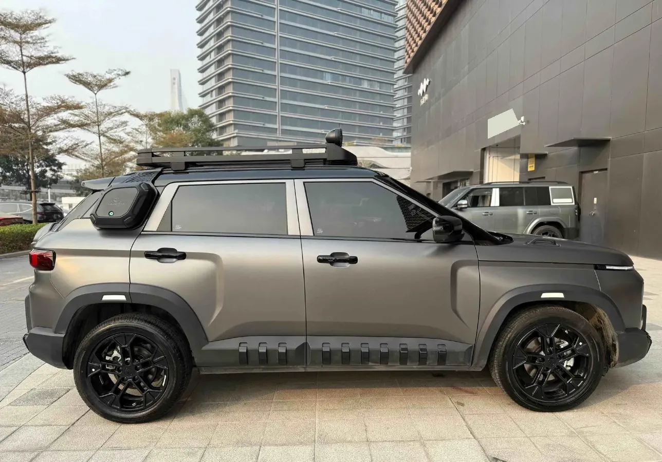 2025 Geely Cowboy 1.5T 181HP L4 7DCT,autocango,china used car exporter,china ev exporter,chinese used car exporter,chinese used ev exporter