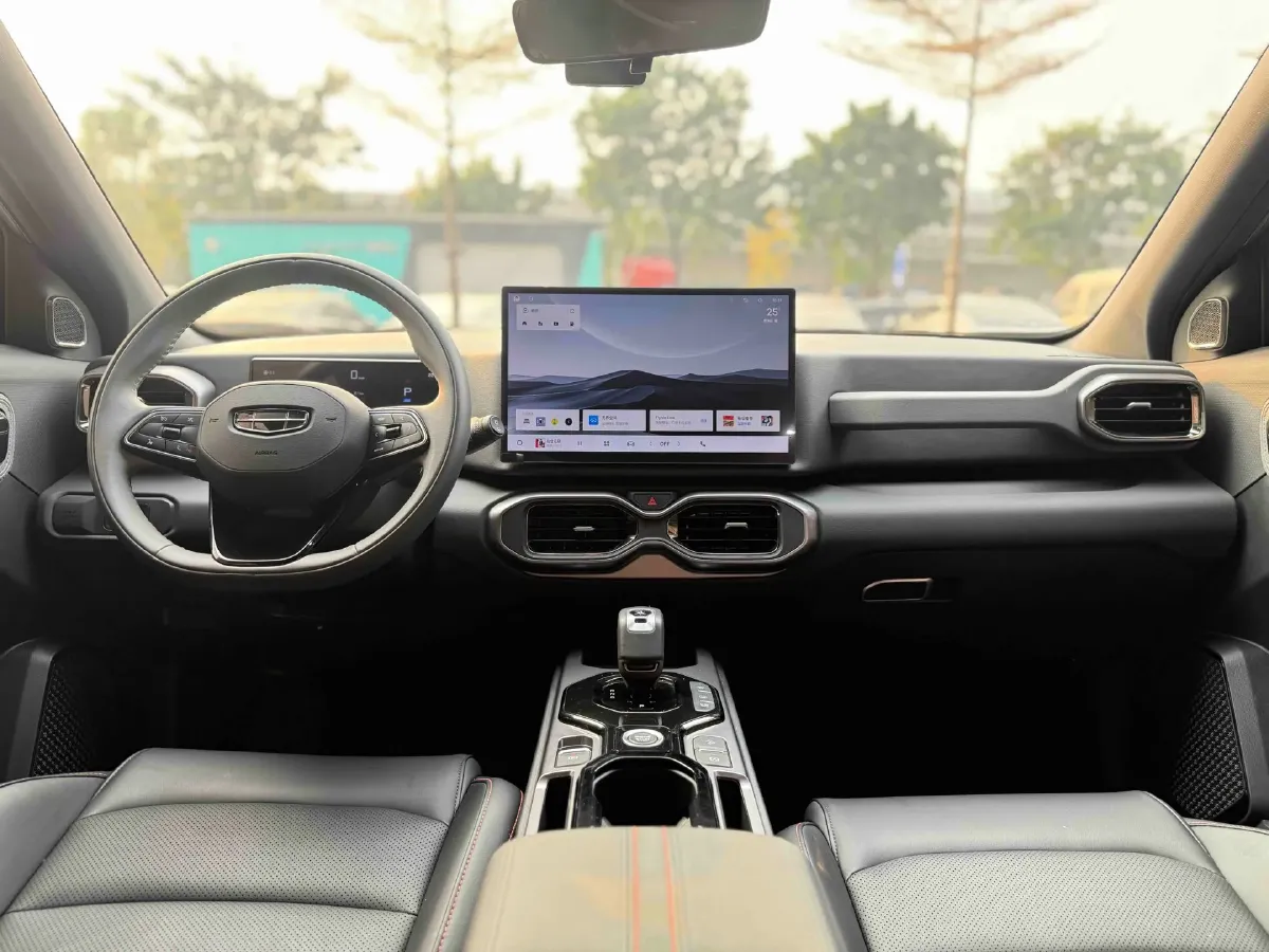 2025 Geely Cowboy 1.5T 181HP L4 7DCT,autocango,china used car exporter,china ev exporter,chinese used car exporter,chinese used ev exporter