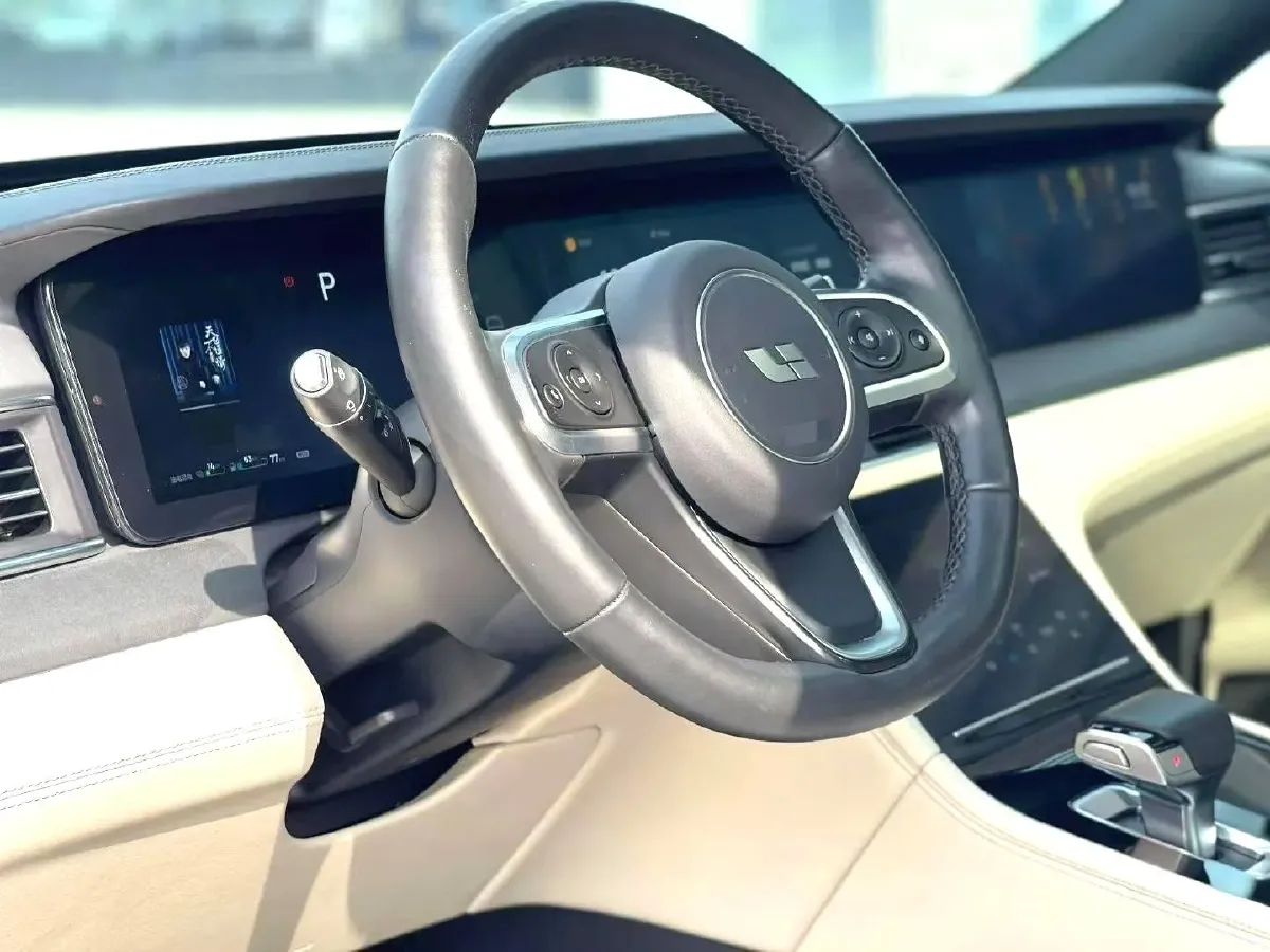 2020 Li ONE Range Extended 131HP REEV 40.5KWH,autocango,china used car exporter,china ev exporter,chinese used car exporter,chinese used ev exporter