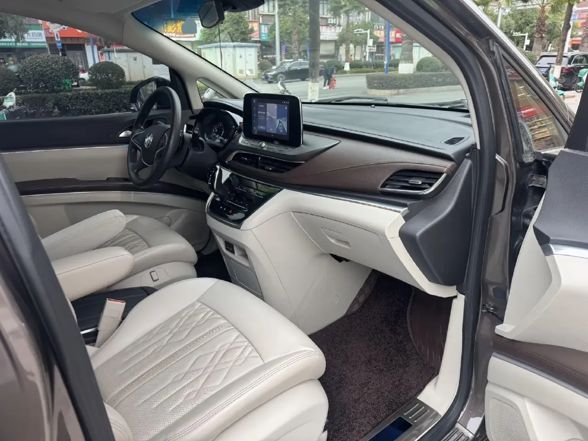 2021 Buick GL8 2.0T 237HP L4 9AT,autocango,china used car exporter,china ev exporter,chinese used car exporter,chinese used ev exporter