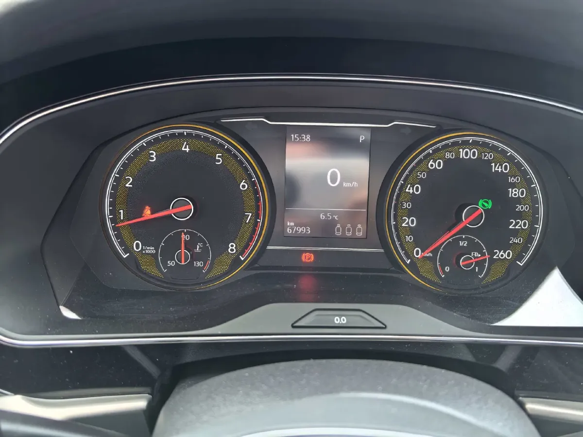 2020 Volkswagen Passat 2.0T 186HP L4 7DCT,autocango,china used car exporter,china ev exporter,chinese used car exporter,chinese used ev exporter