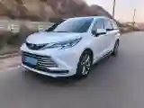 2023 Toyota Sienna 2.5L 189HP L4 E-CVT Hybrid