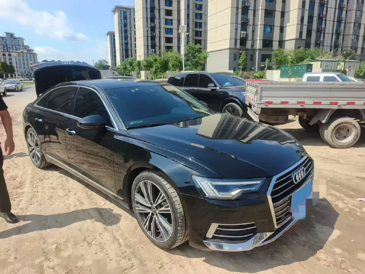 2021 Audi A6L 2.0T 224HP L4 7DCT,autocango,china used car exporter,china ev exporter,chinese used car exporter,chinese used ev exporter