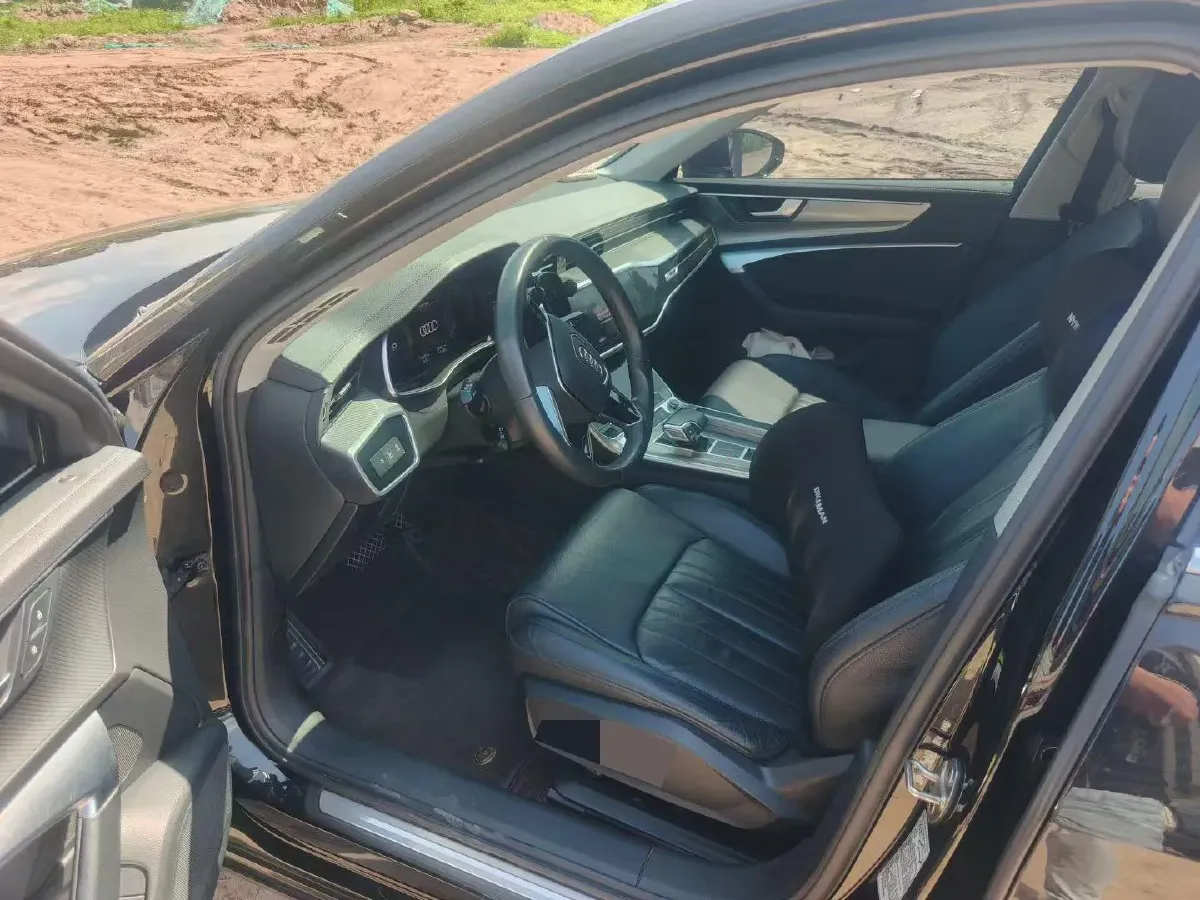 2021 Audi A6L 2.0T 224HP L4 7DCT,autocango,china used car exporter,china ev exporter,chinese used car exporter,chinese used ev exporter