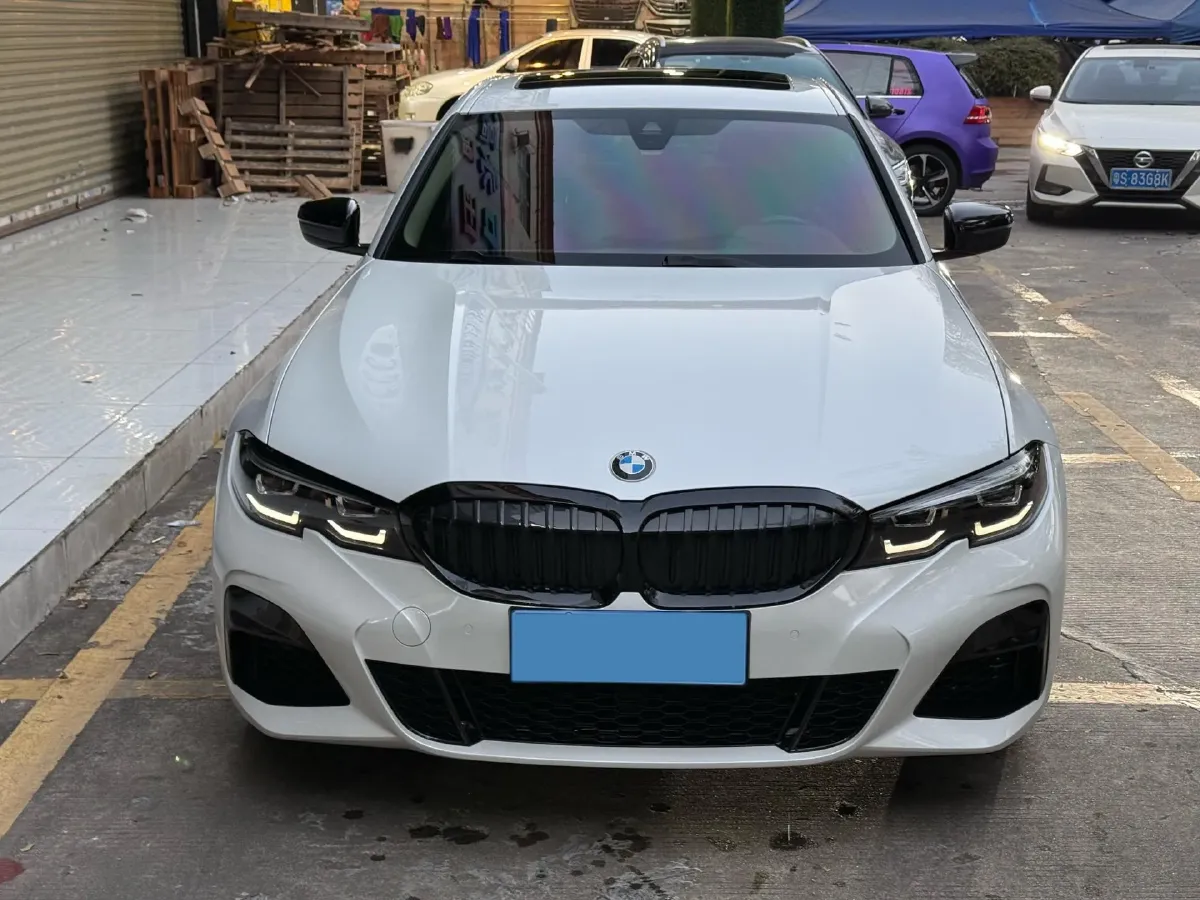 2022 BMW 3 Series 2.0T 184HP L4 8AT,autocango,china used car exporter,china ev exporter,chinese used car exporter,chinese used ev exporter