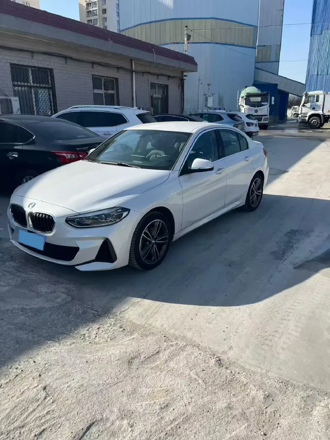 2022 BMW 1 Series 1.5T 140HP L3 7DCT,autocango,china used car exporter,china ev exporter,chinese used car exporter,chinese used ev exporter