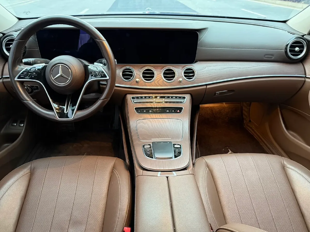 2022 Mercedes-Benz E Class 2.0T 211HP L4 9AT PHEV 25.4KWH,autocango,china used car exporter,china ev exporter,chinese used car exporter,chinese used ev exporter