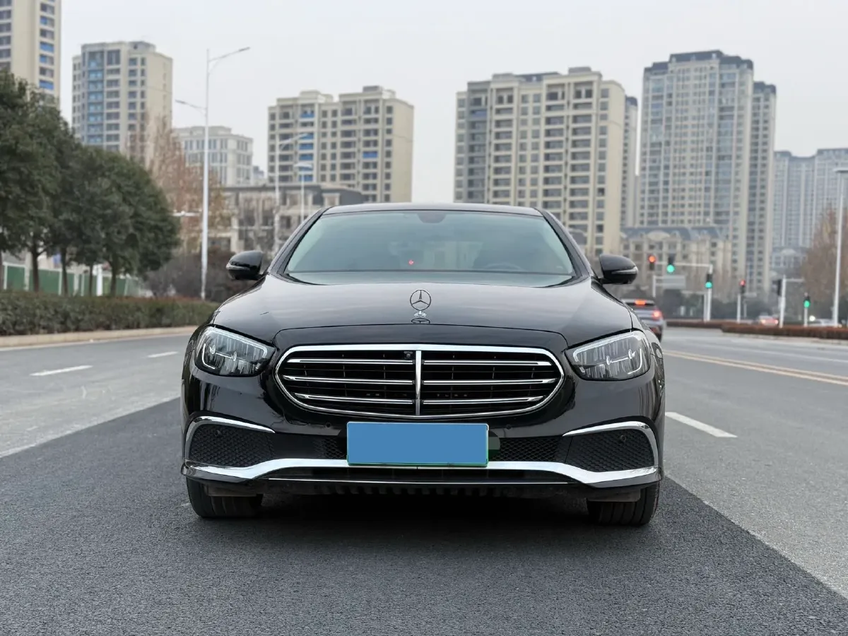2022 Mercedes-Benz E Class 2.0T 211HP L4 9AT PHEV 25.4KWH,autocango,china used car exporter,china ev exporter,chinese used car exporter,chinese used ev exporter