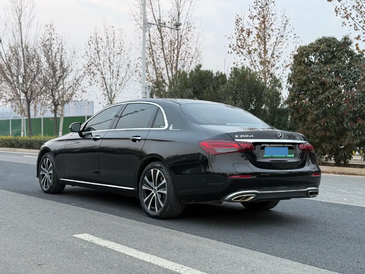 2022 Mercedes-Benz E Class 2.0T 211HP L4 9AT PHEV 25.4KWH,autocango,china used car exporter,china ev exporter,chinese used car exporter,chinese used ev exporter