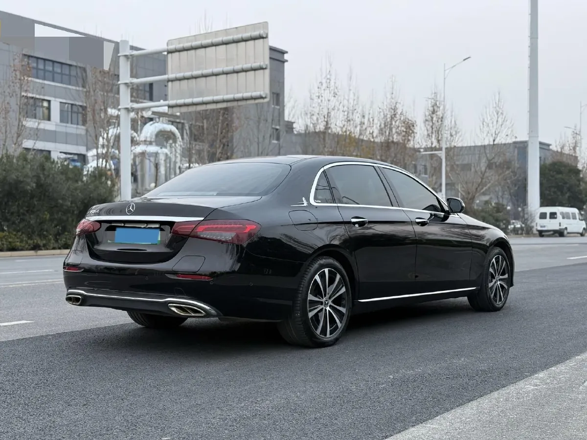 2022 Mercedes-Benz E Class 2.0T 211HP L4 9AT PHEV 25.4KWH,autocango,china used car exporter,china ev exporter,chinese used car exporter,chinese used ev exporter