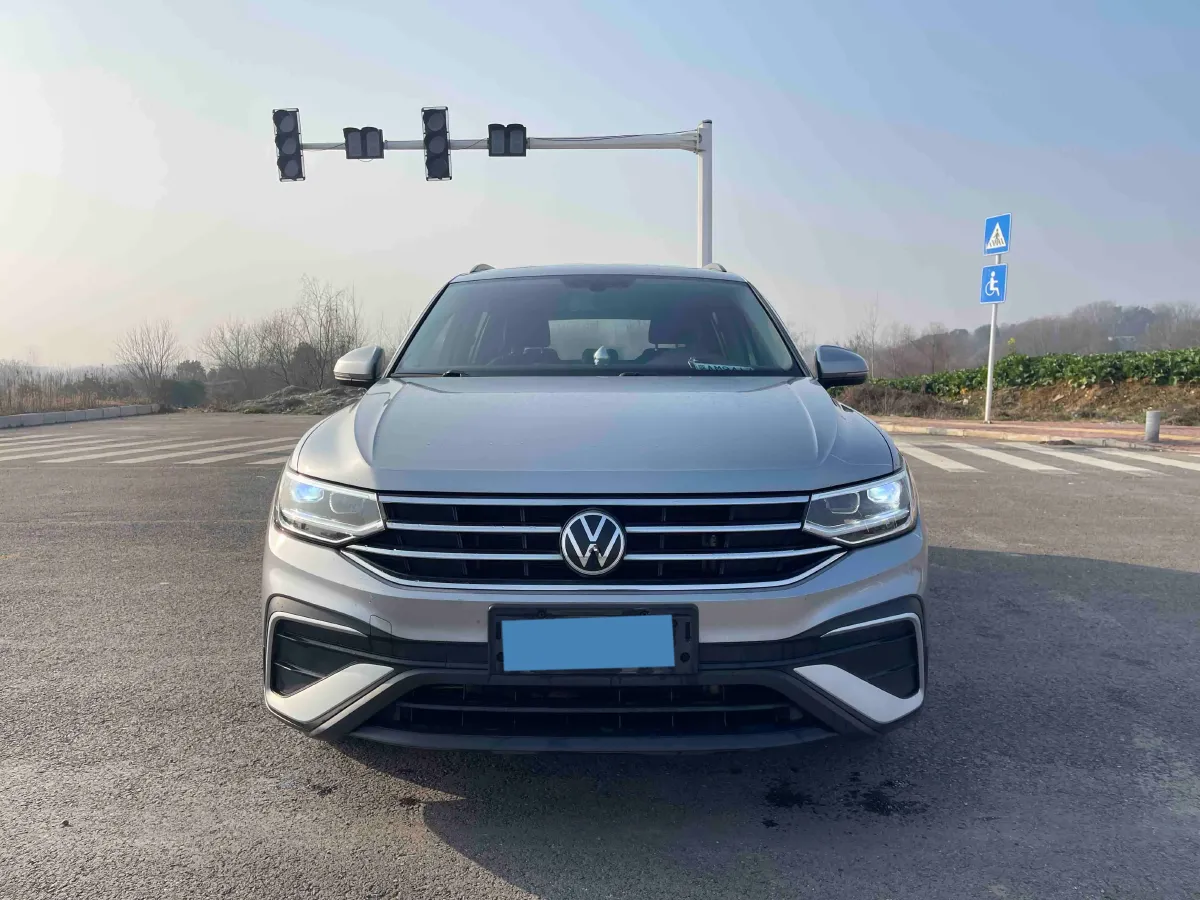 2022 MAXUS DaJia 5 BEV 70KWH,autocango,china used car exporter,china ev exporter,chinese used car exporter,chinese used ev exporter