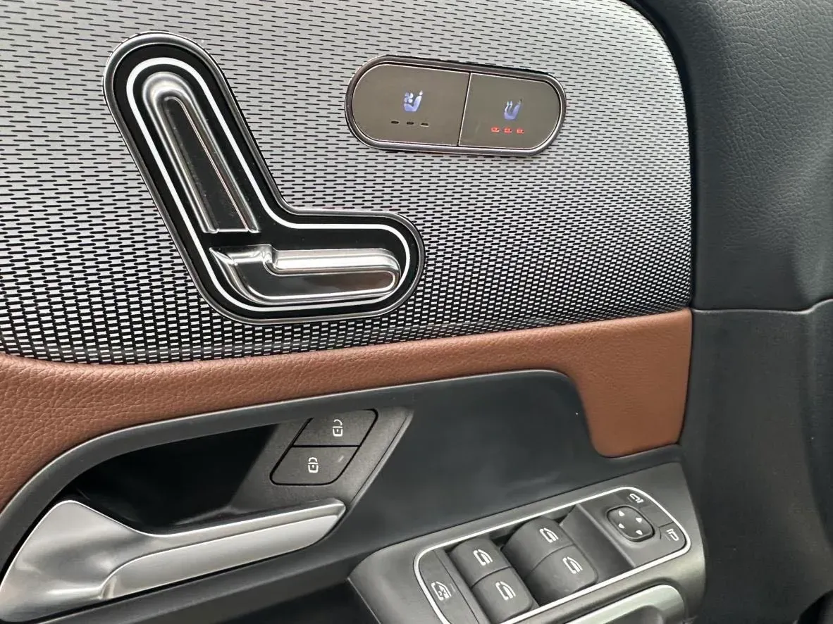 2022 Mercedes-Benz GLB Class 1.3T 163HP L4 7DCT,autocango,china used car exporter,china ev exporter,chinese used car exporter,chinese used ev exporter