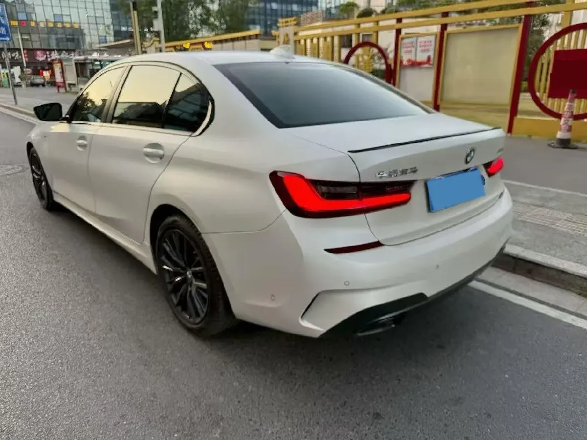 2022 BMW 3 Series 2.0T 184HP L4 8AT,autocango,china used car exporter,china ev exporter,chinese used car exporter,chinese used ev exporter
