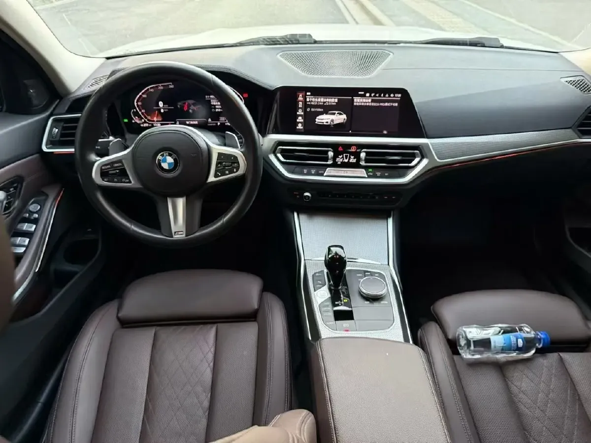 2022 BMW 3 Series 2.0T 184HP L4 8AT,autocango,china used car exporter,china ev exporter,chinese used car exporter,chinese used ev exporter