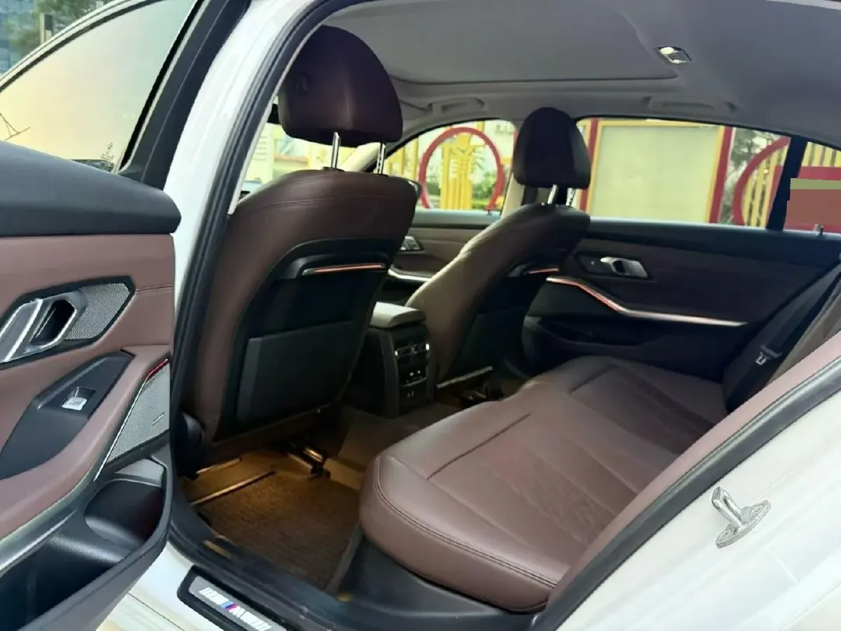 2022 BMW 3 Series 2.0T 184HP L4 8AT,autocango,china used car exporter,china ev exporter,chinese used car exporter,chinese used ev exporter