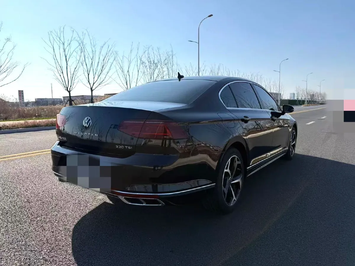 2023 Volkswagen Magotan 2.0T 186HP L4 7DCT,autocango,china used car exporter,china ev exporter,chinese used car exporter,chinese used ev exporter