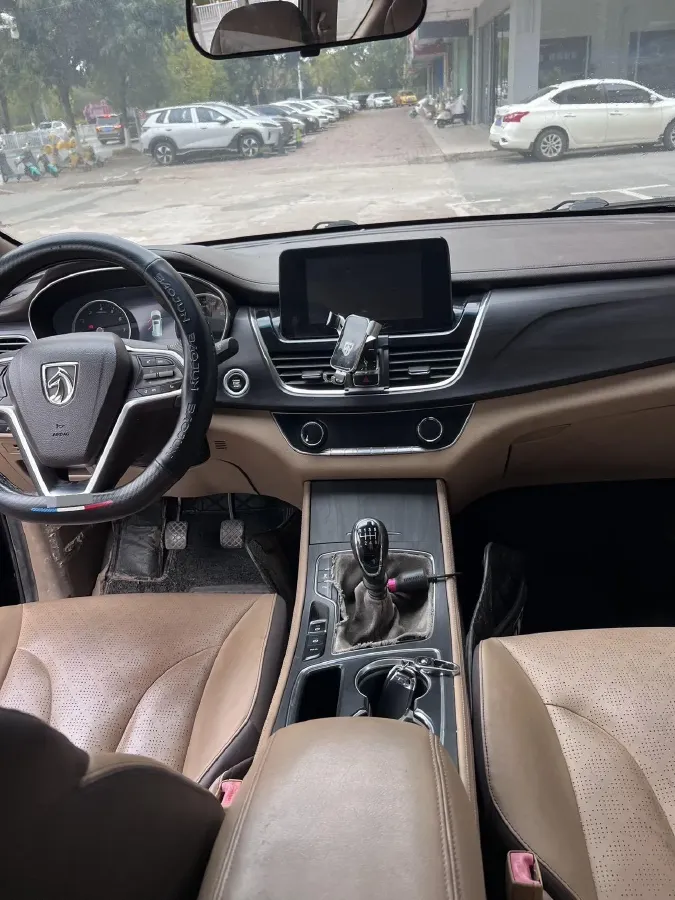 2017 SWM X7 1.5T 156HP L4 5MT,autocango,china used car exporter,china ev exporter,chinese used car exporter,chinese used ev exporter