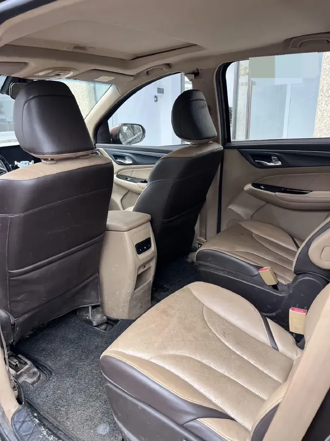 2017 SWM X7 1.5T 156HP L4 5MT,autocango,china used car exporter,china ev exporter,chinese used car exporter,chinese used ev exporter