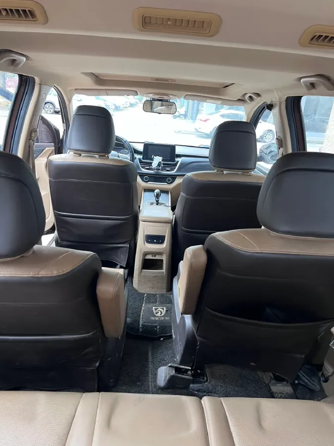 2017 SWM X7 1.5T 156HP L4 5MT,autocango,china used car exporter,china ev exporter,chinese used car exporter,chinese used ev exporter