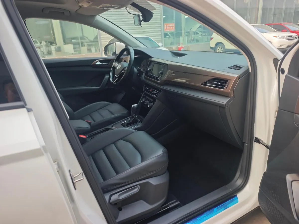 2020 Volkswagen Tharu 1.4T 150HP L4 7DCT,autocango,china used car exporter,china ev exporter,chinese used car exporter,chinese used ev exporter