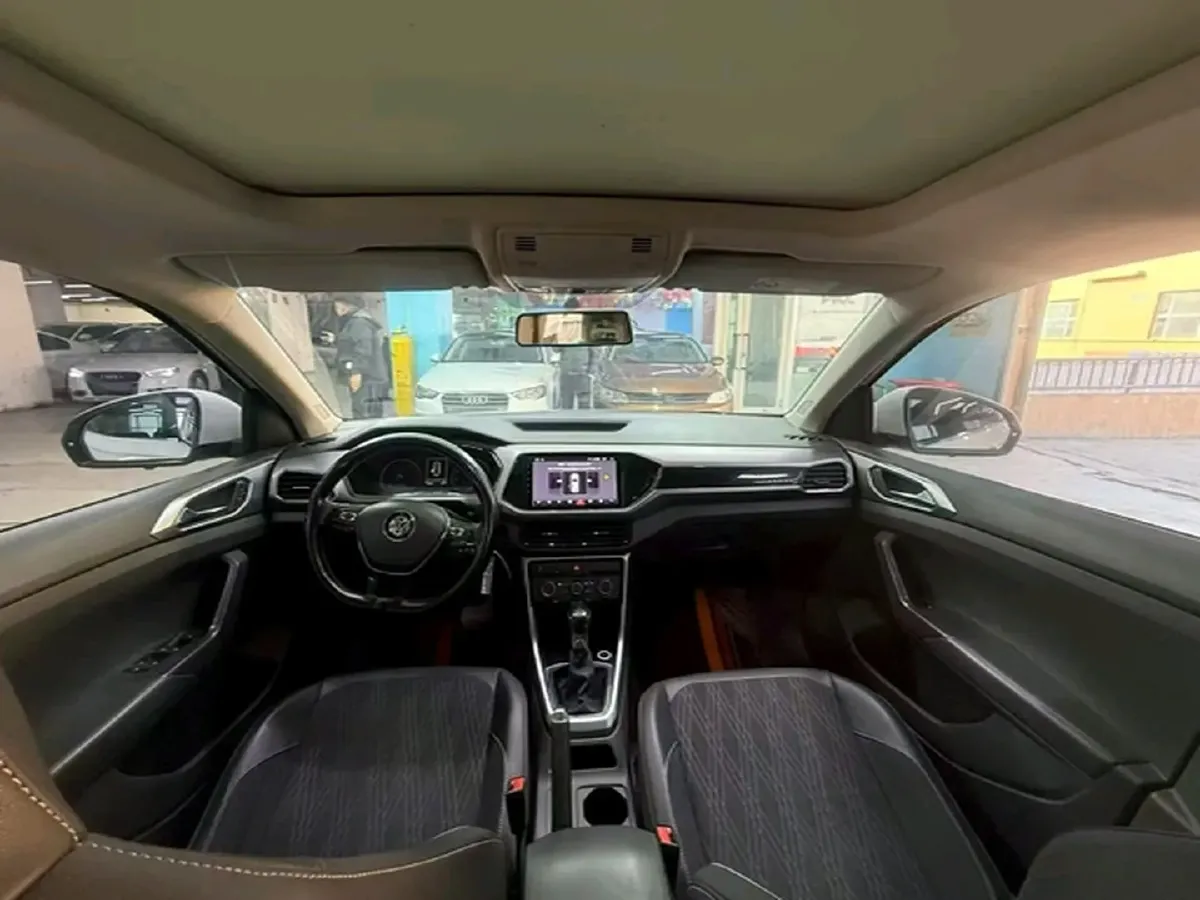 2019 Volkswagen T-Cross 1.5L 113HP L4 6AT,autocango,china used car exporter,china ev exporter,chinese used car exporter,chinese used ev exporter