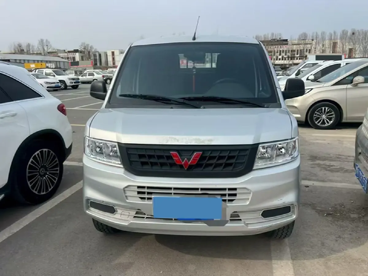 2021 NLM Motor QiTeng M70 1.5L 122HP L4 5MT,autocango,china used car exporter,china ev exporter,chinese used car exporter,chinese used ev exporter