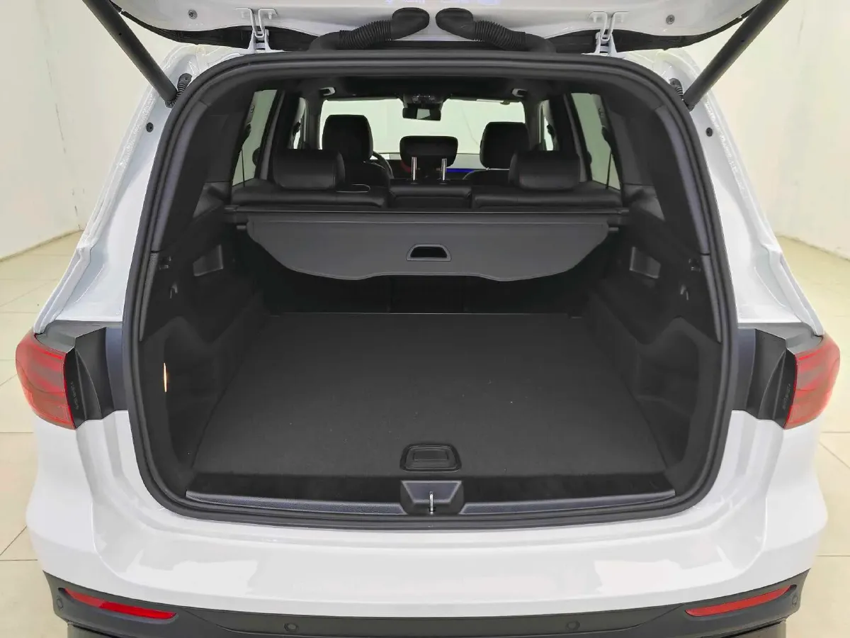 2024 Mercedes-Benz GLB AMG 2.0T 306HP L4 8DCT,autocango,china used car exporter,china ev exporter,chinese used car exporter,chinese used ev exporter