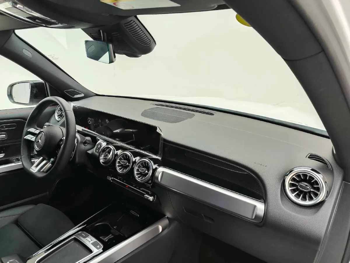 2024 Mercedes-Benz GLB AMG 2.0T 306HP L4 8DCT,autocango,china used car exporter,china ev exporter,chinese used car exporter,chinese used ev exporter