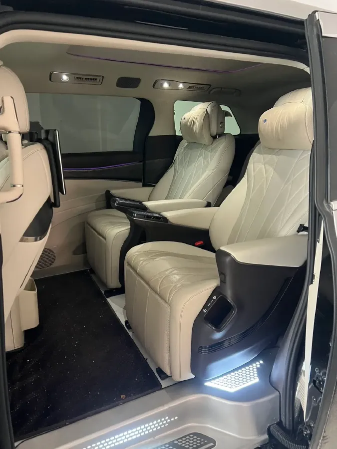 2025 Denza D9 1.5T 156HP L4 E-CVT PHEV 40KWH,autocango,china used car exporter,china ev exporter,chinese used car exporter,chinese used ev exporter