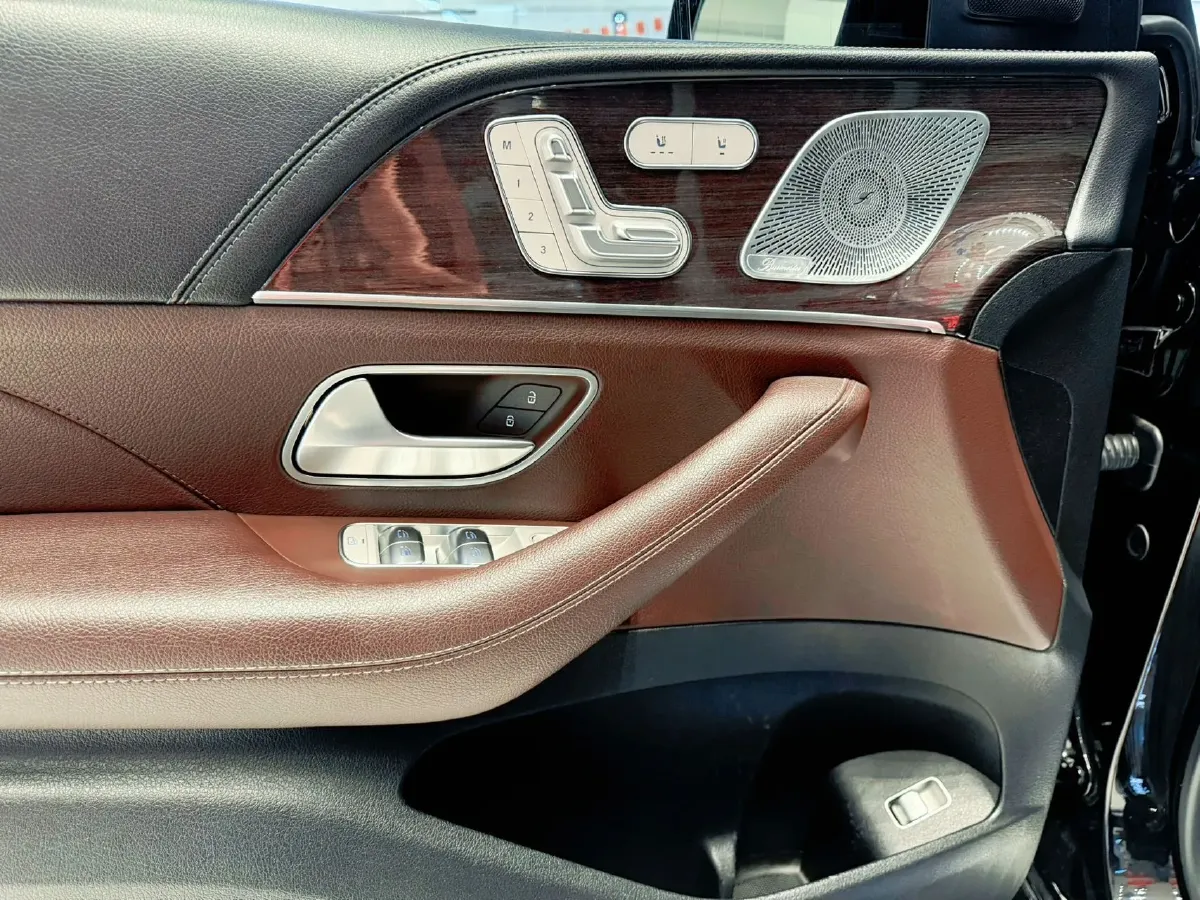 2021 Mercedes-Benz GLS Class 2.5T 367HP L6 9AT,autocango,china used car exporter,china ev exporter,chinese used car exporter,chinese used ev exporter