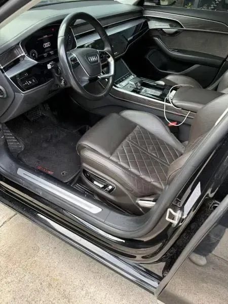 2022 Audi A8 3.0T 286HP V6 8AT,autocango,china used car exporter,china ev exporter,chinese used car exporter,chinese used ev exporter