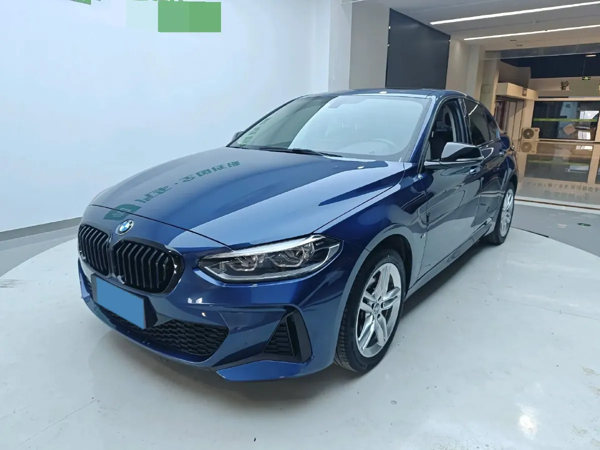 2022 BMW 1 Series 1.5T 140HP L3 7DCT,autocango,china used car exporter,china ev exporter,chinese used car exporter,chinese used ev exporter