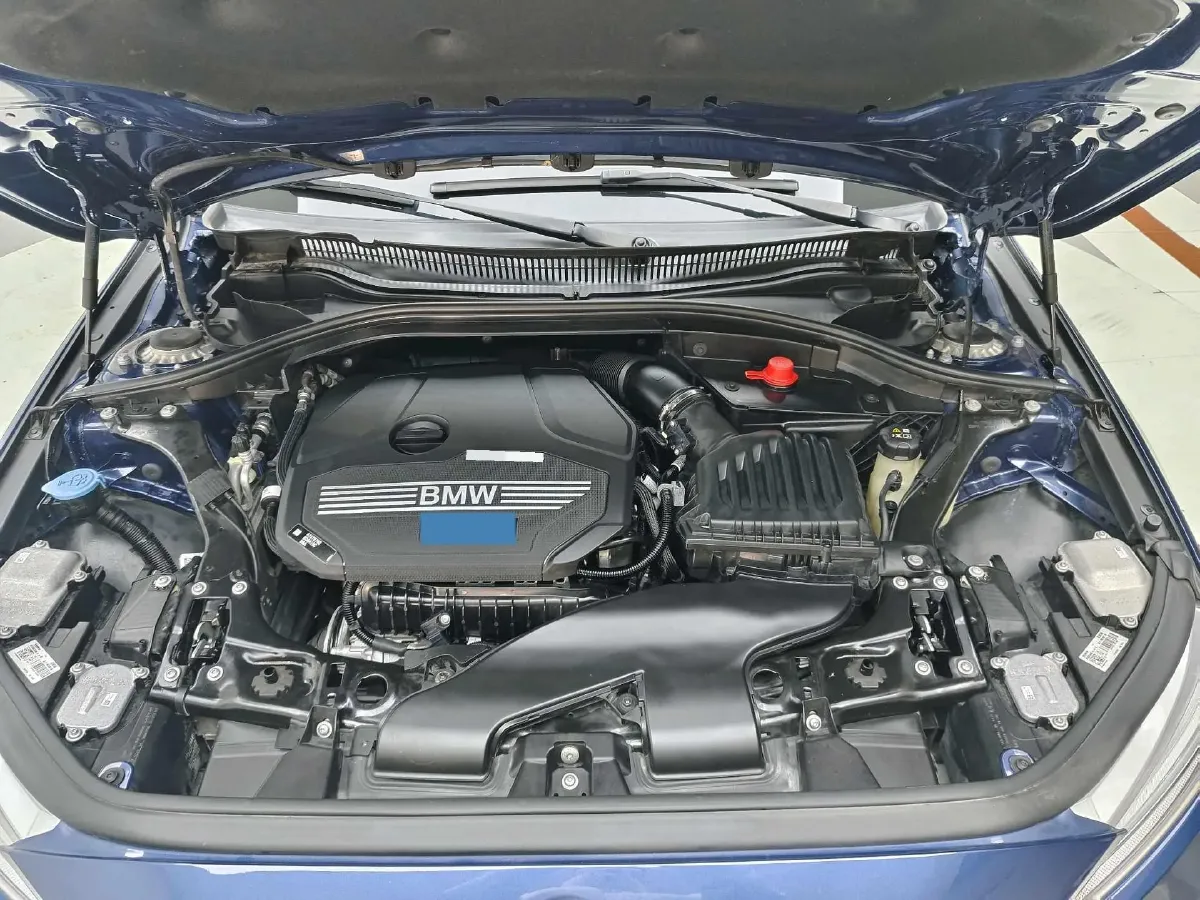 2022 BMW 1 Series 1.5T 140HP L3 7DCT,autocango,china used car exporter,china ev exporter,chinese used car exporter,chinese used ev exporter