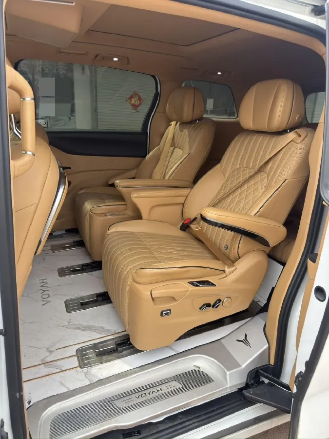 2022 Voyah Dream 1.5T 136HP L4 PHEV 25.57KWH,autocango,china used car exporter,china ev exporter,chinese used car exporter,chinese used ev exporter