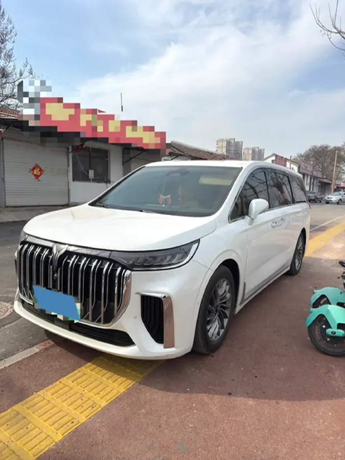 2022 Voyah Dream 1.5T 136HP L4 PHEV 25.57KWH,autocango,china used car exporter,china ev exporter,chinese used car exporter,chinese used ev exporter