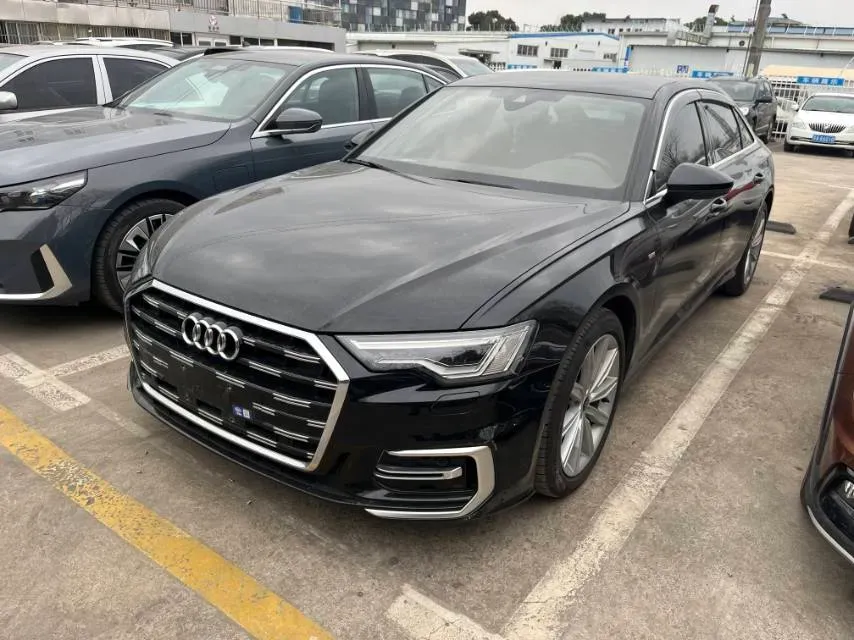 2023 Audi A6L 2.0T 245HP L4 7DCT,autocango,china used car exporter,china ev exporter,chinese used car exporter,chinese used ev exporter