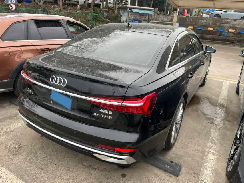 2023 Audi A6L 2.0T 245HP L4 7DCT,autocango,china used car exporter,china ev exporter,chinese used car exporter,chinese used ev exporter