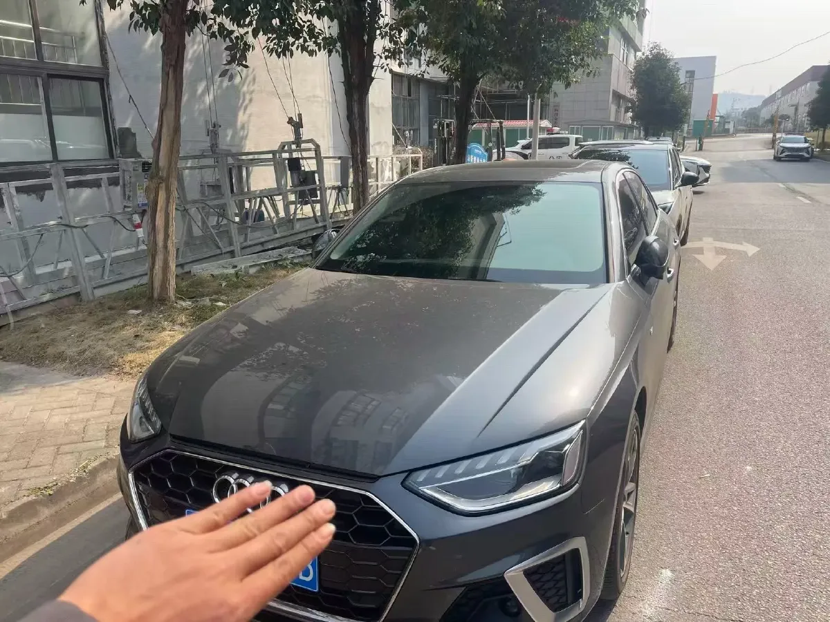 2024 Audi A4L 2.0T 190HP L4 7DCT,autocango,china used car exporter,china ev exporter,chinese used car exporter,chinese used ev exporter