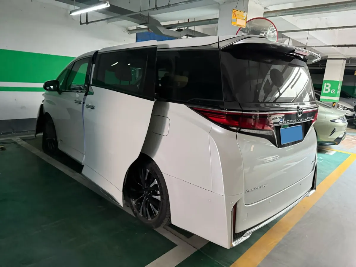 2024 Toyota Vellfire 2.5L 190HP L4 E-CVT Hybrid,autocango,china used car exporter,china ev exporter,chinese used car exporter,chinese used ev exporter