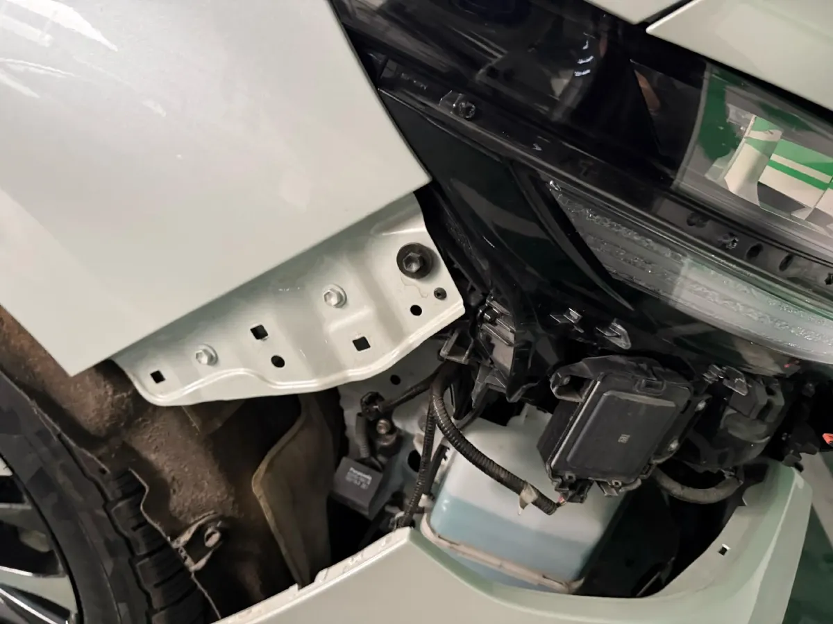 2024 Toyota Vellfire 2.5L 190HP L4 E-CVT Hybrid,autocango,china used car exporter,china ev exporter,chinese used car exporter,chinese used ev exporter