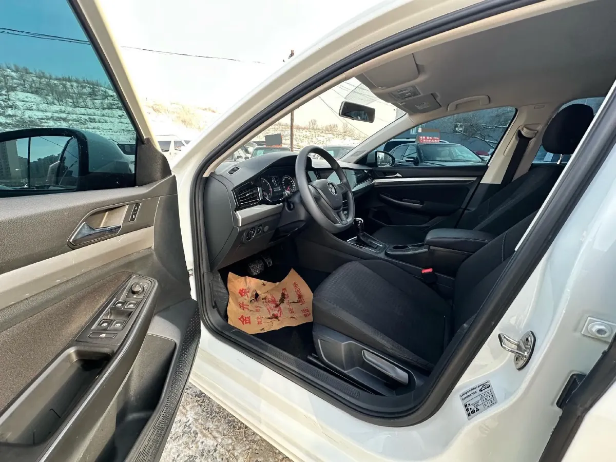 2019 Bestune T77 1.2T 143HP L4 7DCT,autocango,china used car exporter,china ev exporter,chinese used car exporter,chinese used ev exporter