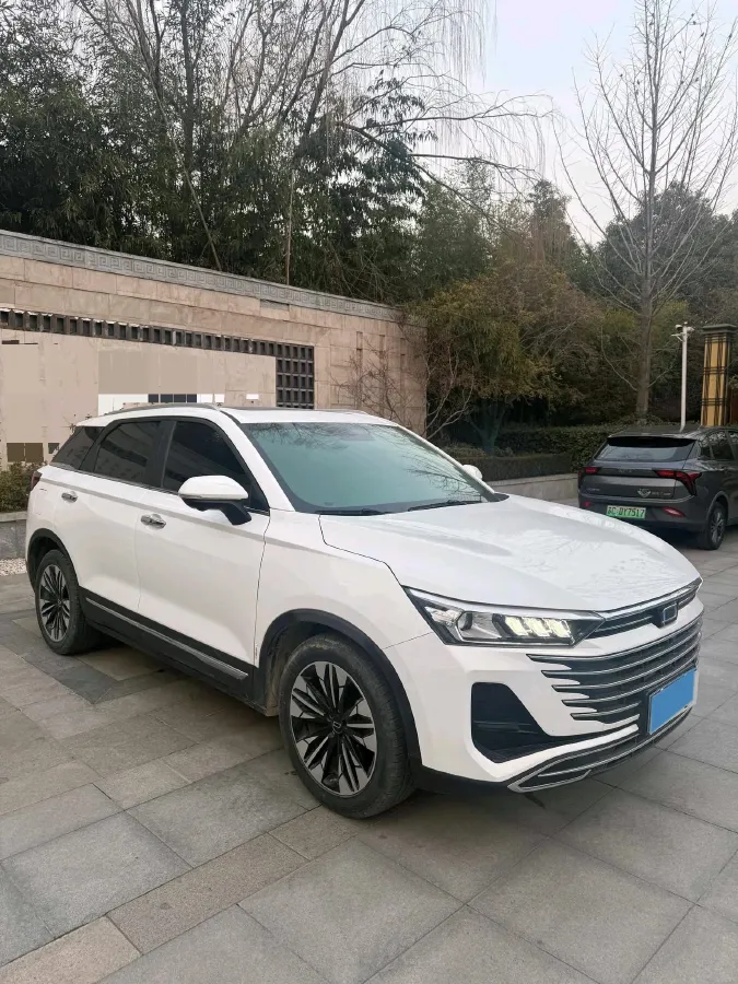 2023 Bestune T77 1.5T 169HP L4 7DCT,autocango,china used car exporter,china ev exporter,chinese used car exporter,chinese used ev exporter