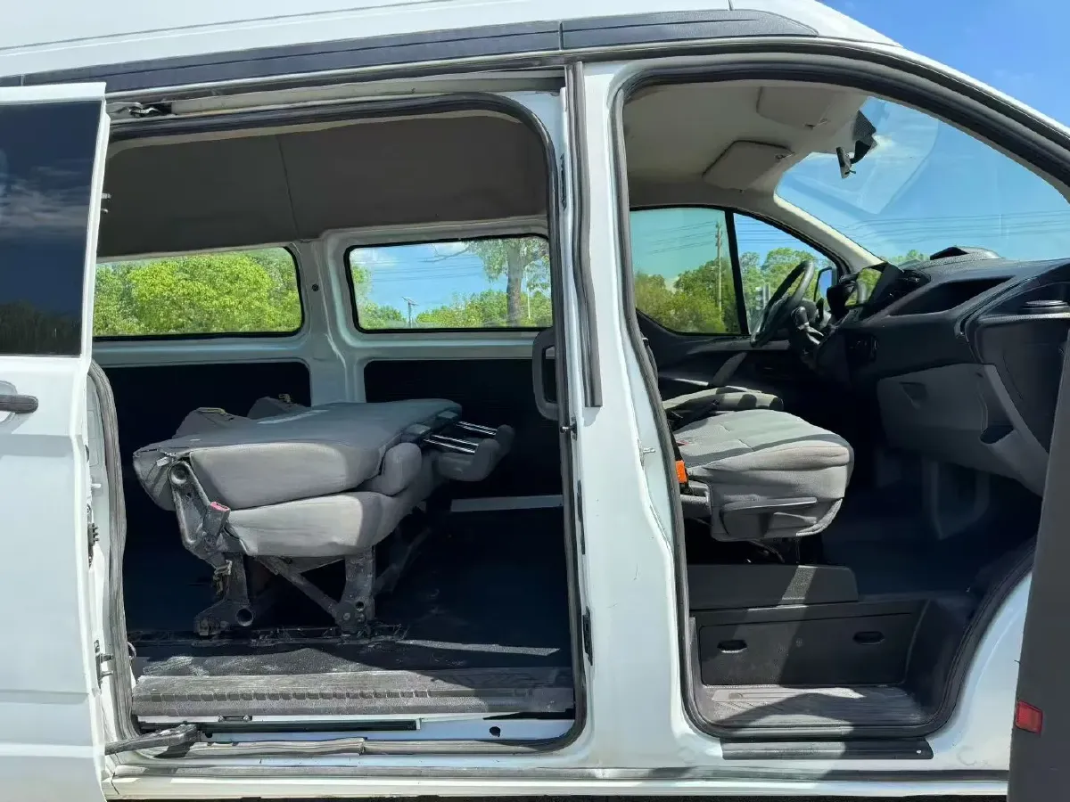 2019 Ford Transit 2.0T 202HP L4 6AT,autocango,china used car exporter,china ev exporter,chinese used car exporter,chinese used ev exporter