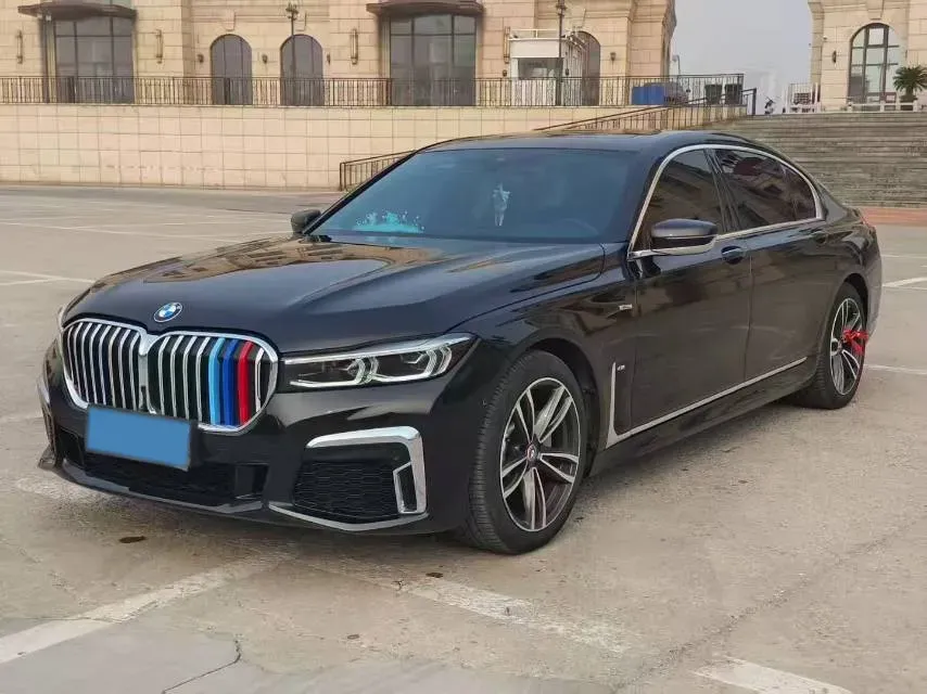 2019 BMW 7 Series 2.0T 265HP L4 8AT,autocango,china used car exporter,china ev exporter,chinese used car exporter,chinese used ev exporter
