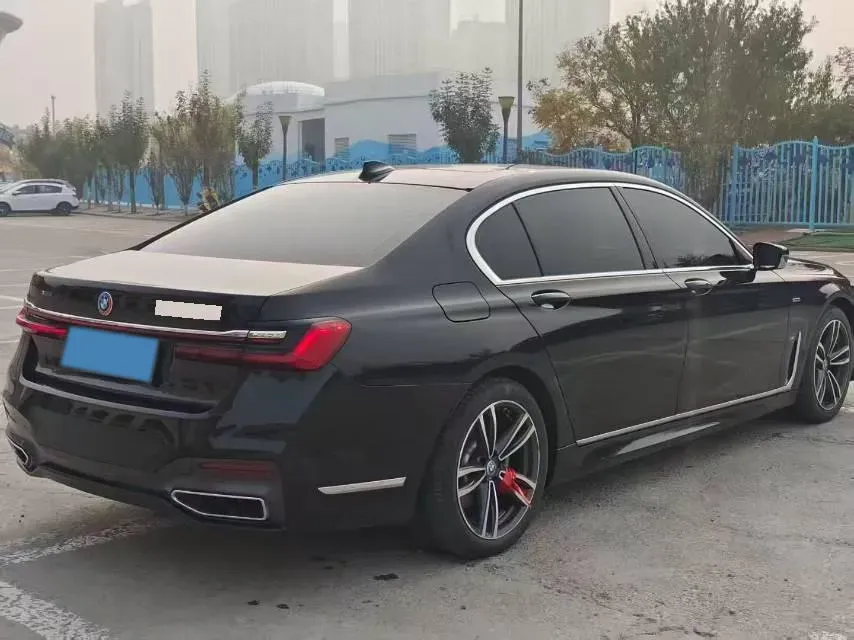 2019 BMW 7 Series 2.0T 265HP L4 8AT,autocango,china used car exporter,china ev exporter,chinese used car exporter,chinese used ev exporter