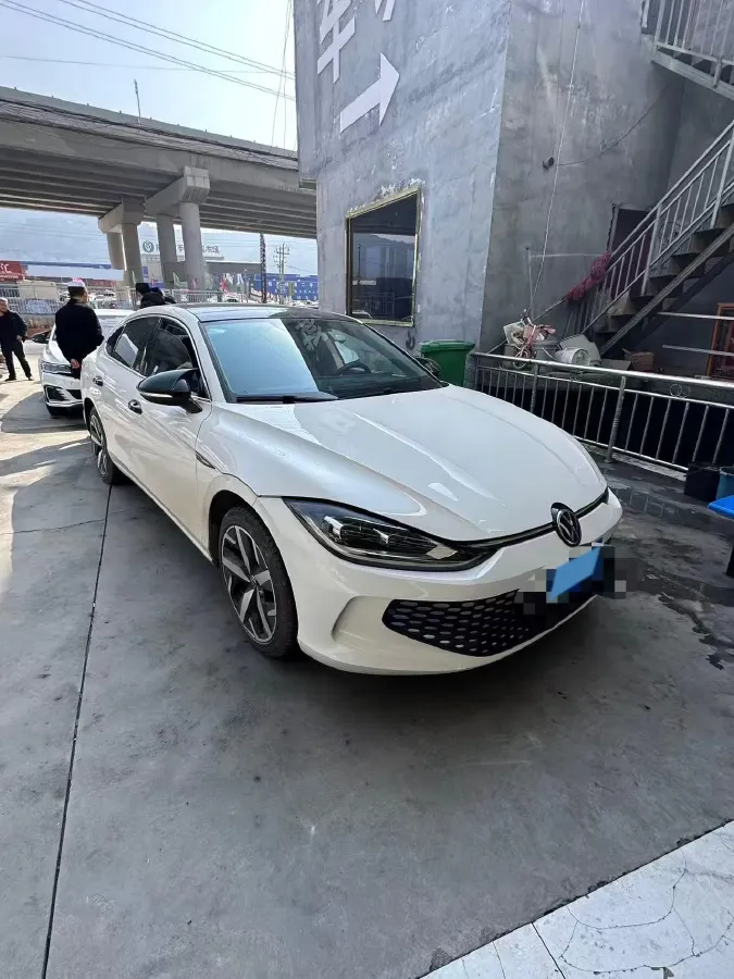 2023 Volkswagen Lamando 1.4T 150HP L4 7DCT,autocango,china used car exporter,china ev exporter,chinese used car exporter,chinese used ev exporter