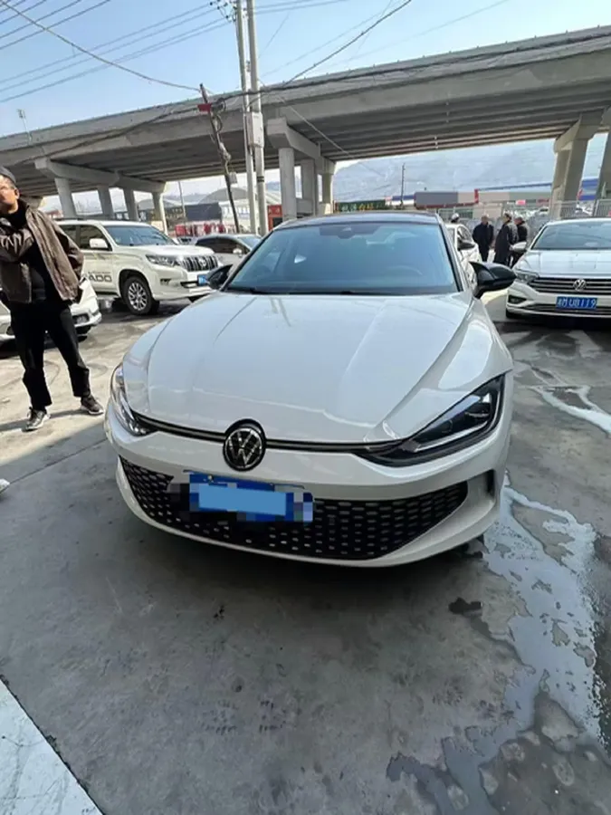 2023 Volkswagen Lamando 1.4T 150HP L4 7DCT,autocango,china used car exporter,china ev exporter,chinese used car exporter,chinese used ev exporter