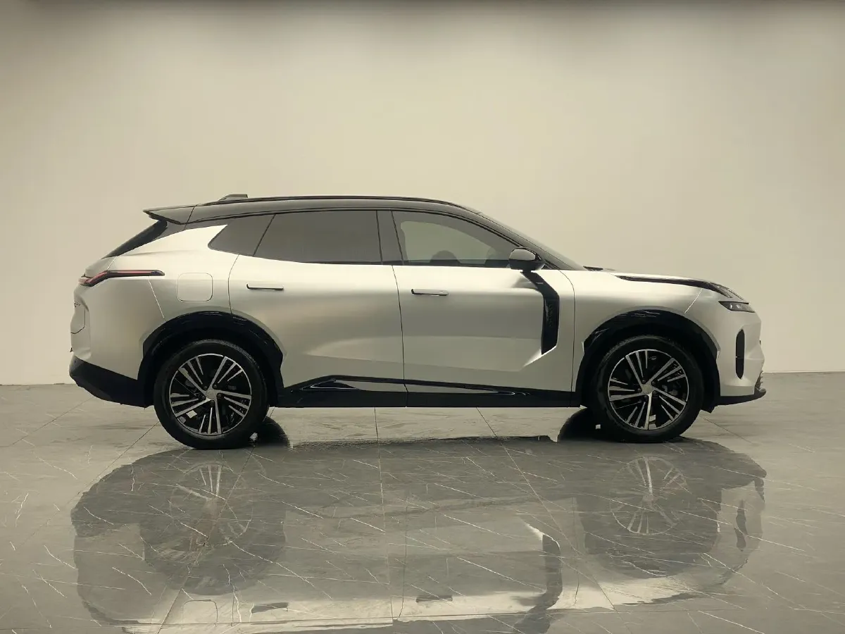 2023 LYNK&CO 08 EM-P 1.5T 163HP L4 3DHT PHEV 39.8KWH,autocango,china used car exporter,china ev exporter,chinese used car exporter,chinese used ev exporter